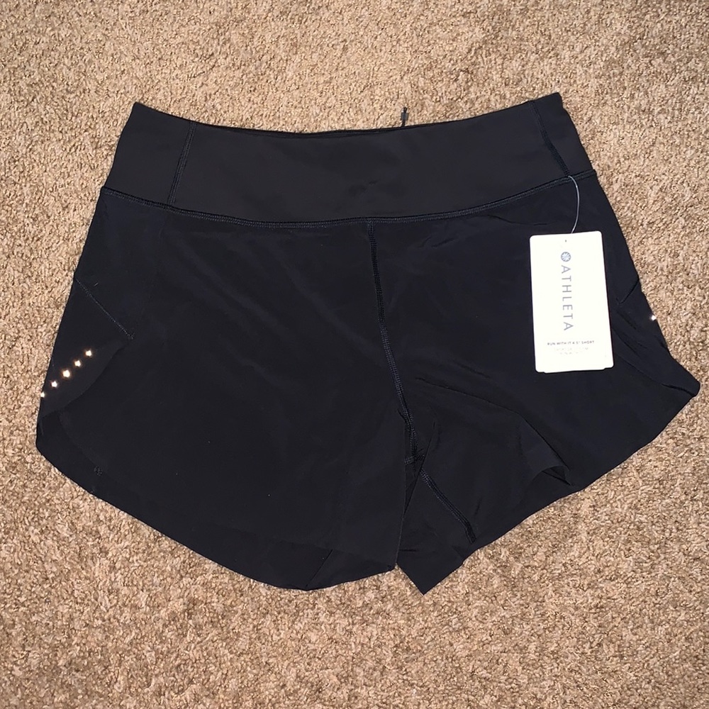 Athleta Run With It 4.5” Short